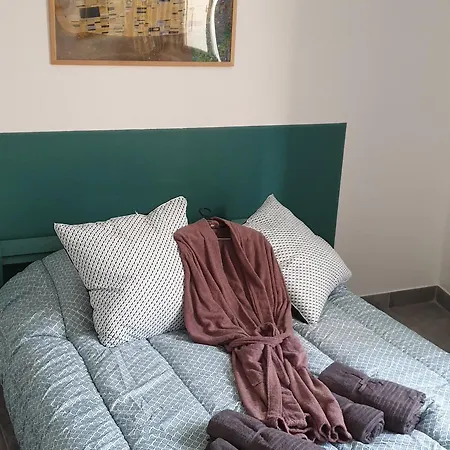 Апартаменты Emilie *